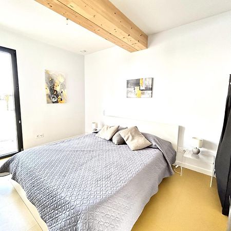 Du Vignoble A L'Atlantique - Residence Montifault Gites Du 2 Au 3 Pieces Le Pallet Екстер'єр фото