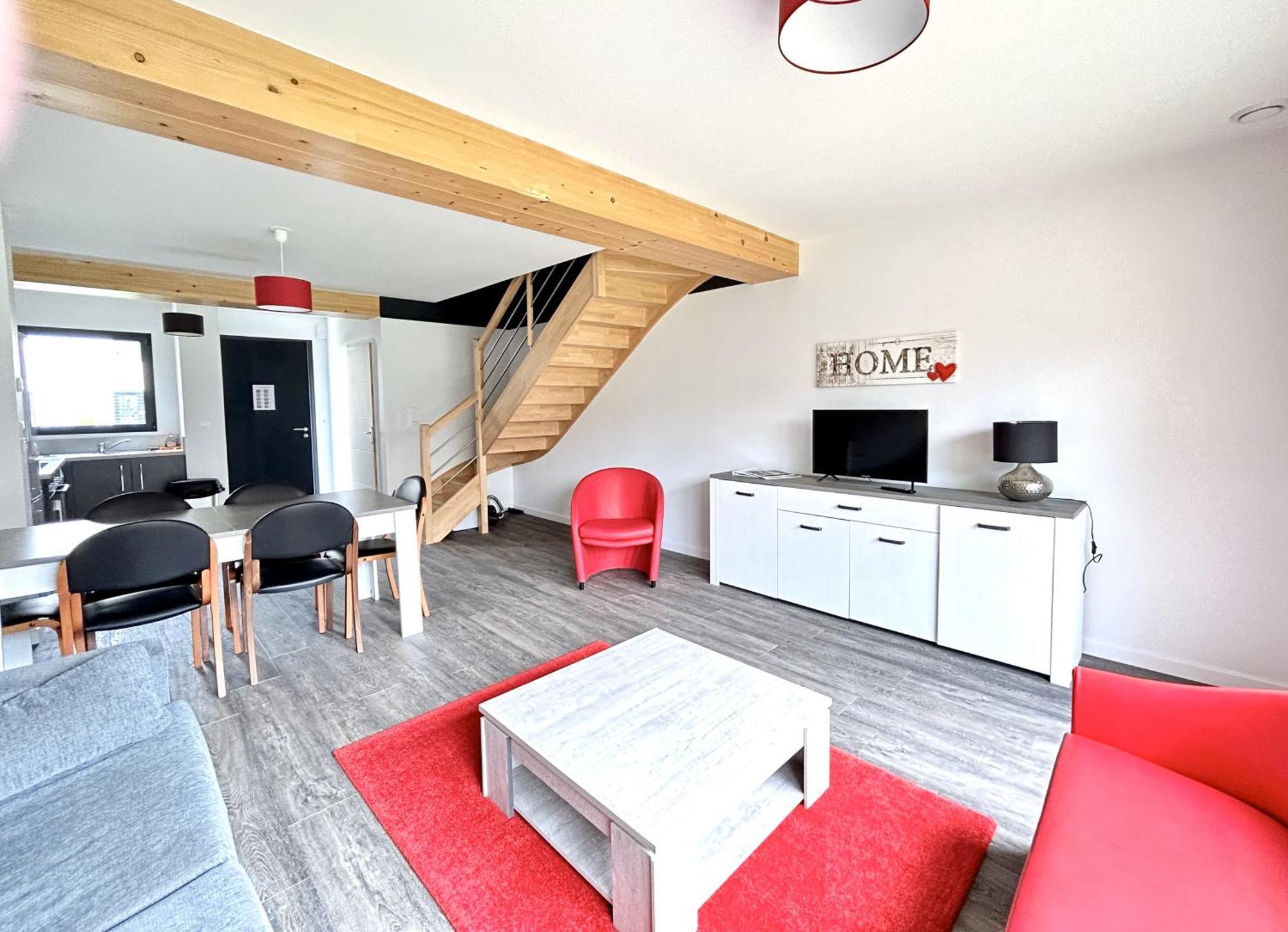 Du Vignoble A L'Atlantique - Residence Montifault Gites Du 2 Au 3 Pieces Le Pallet Екстер'єр фото