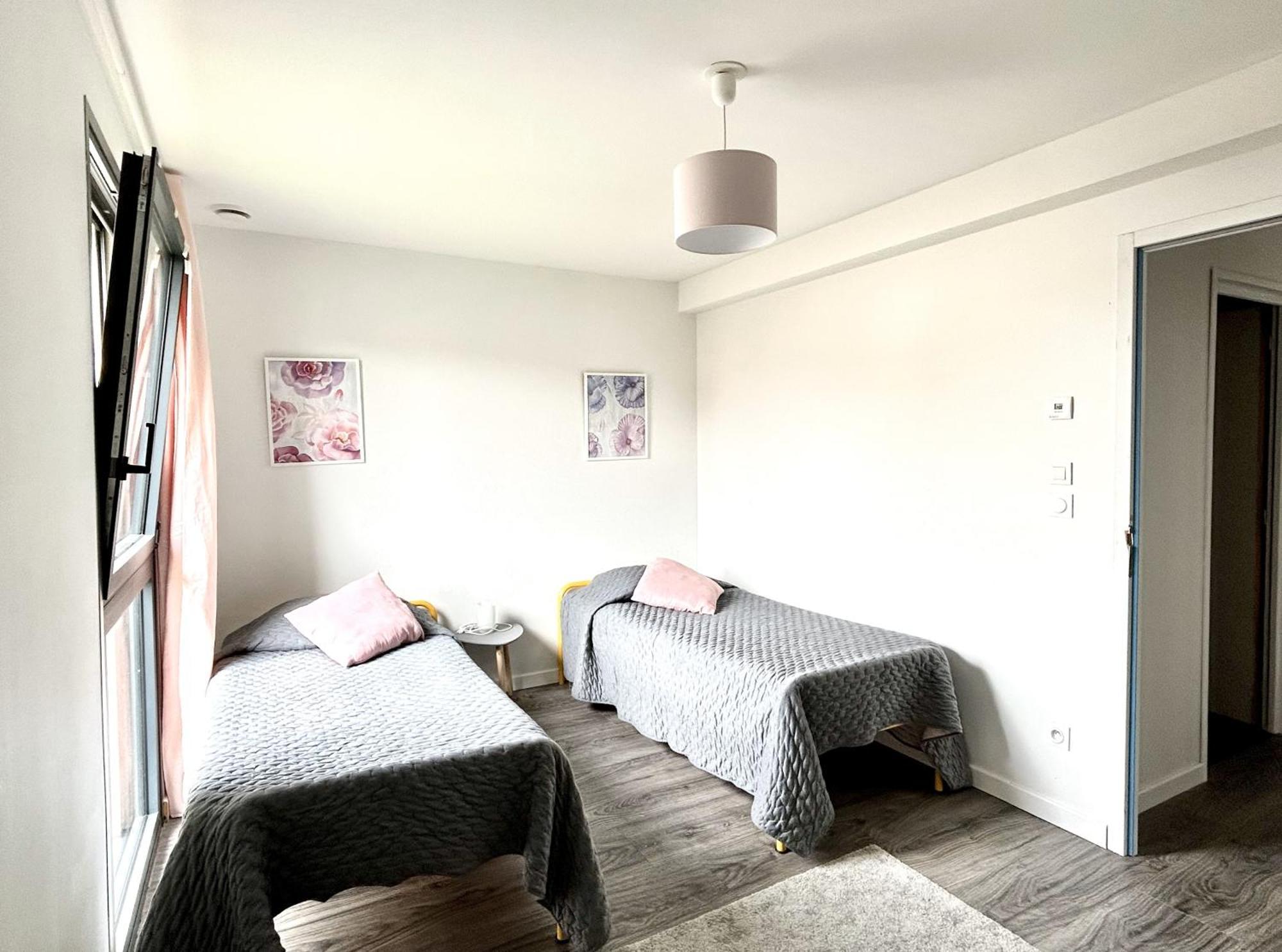 Du Vignoble A L'Atlantique - Residence Montifault Gites Du 2 Au 3 Pieces Le Pallet Екстер'єр фото